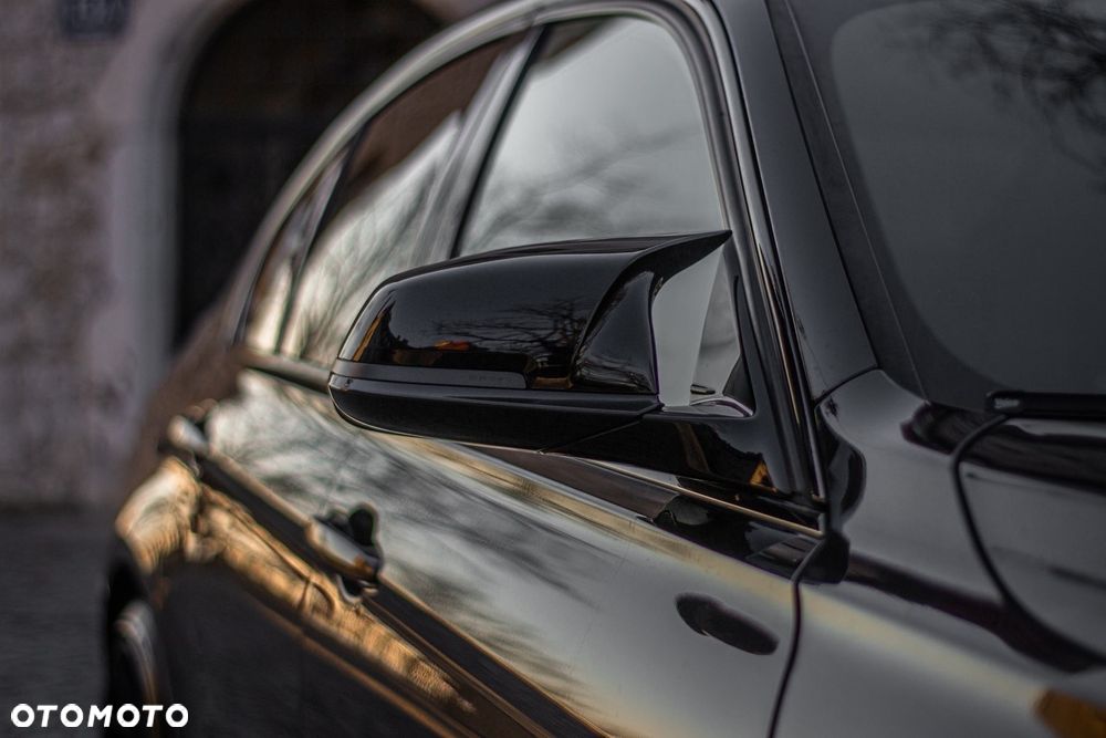 BMW Seria 3 335i xDrive Edition Sport - 14