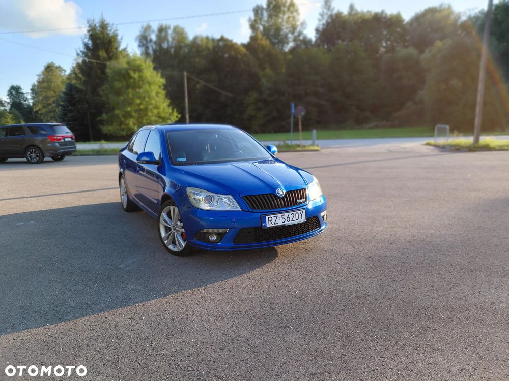 Skoda Octavia 2.0 TDI DPF RS - 9