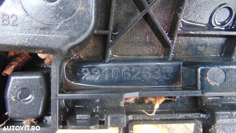 Grila bara fata originala Renault Master 4 an 2019-2023 cod 23106263R - 4