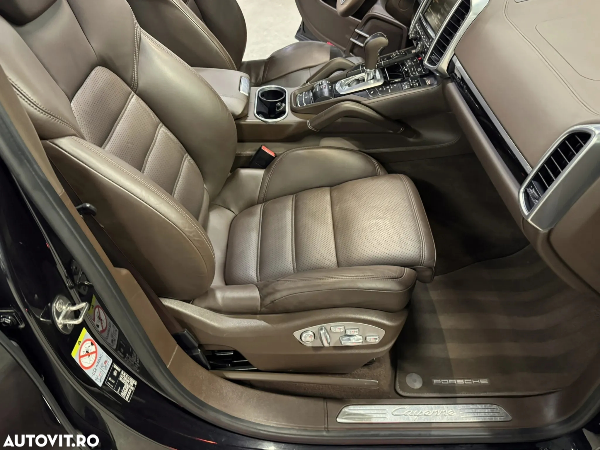 Porsche Cayenne Diesel Platinum Edition - 10