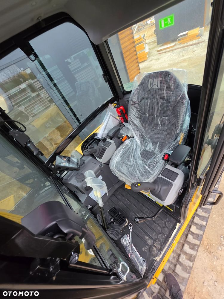 Caterpillar 302.7 CR - 13