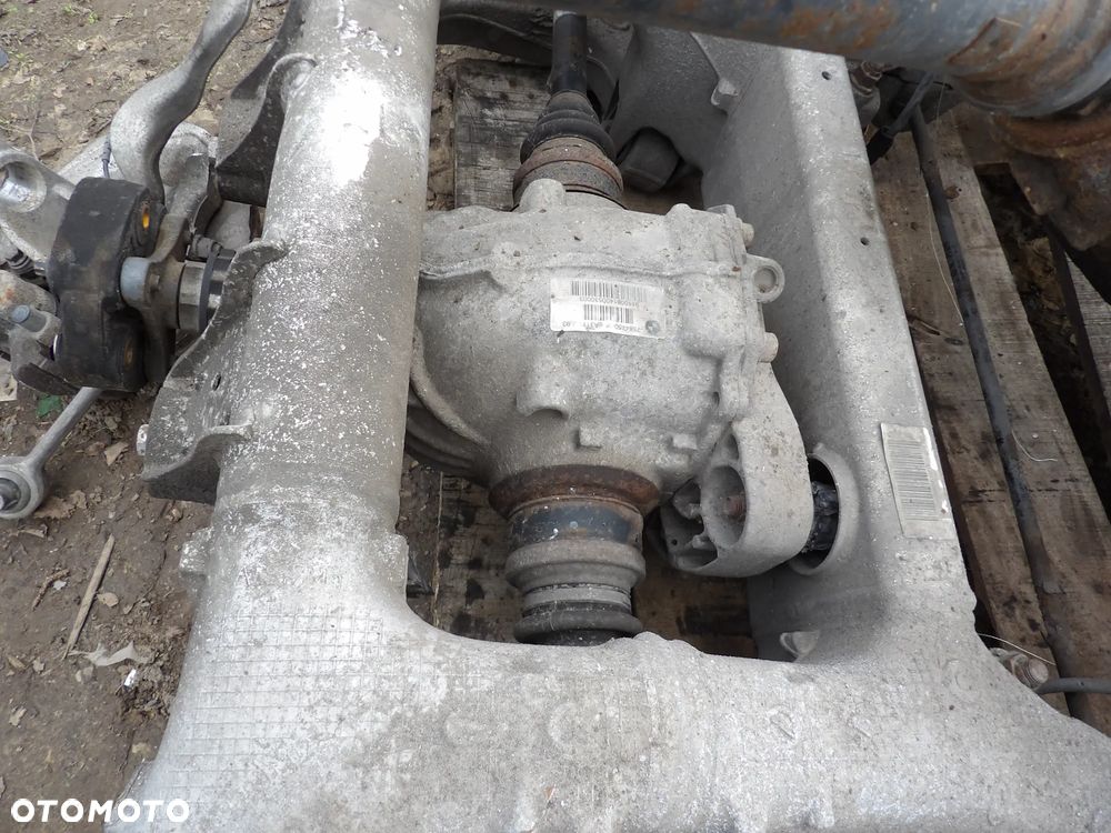 BMW - F10,F11 - 2,93 - KOMPLETNY TYLNY MOST - DYFERENCJAŁ  - 7584450 - 1