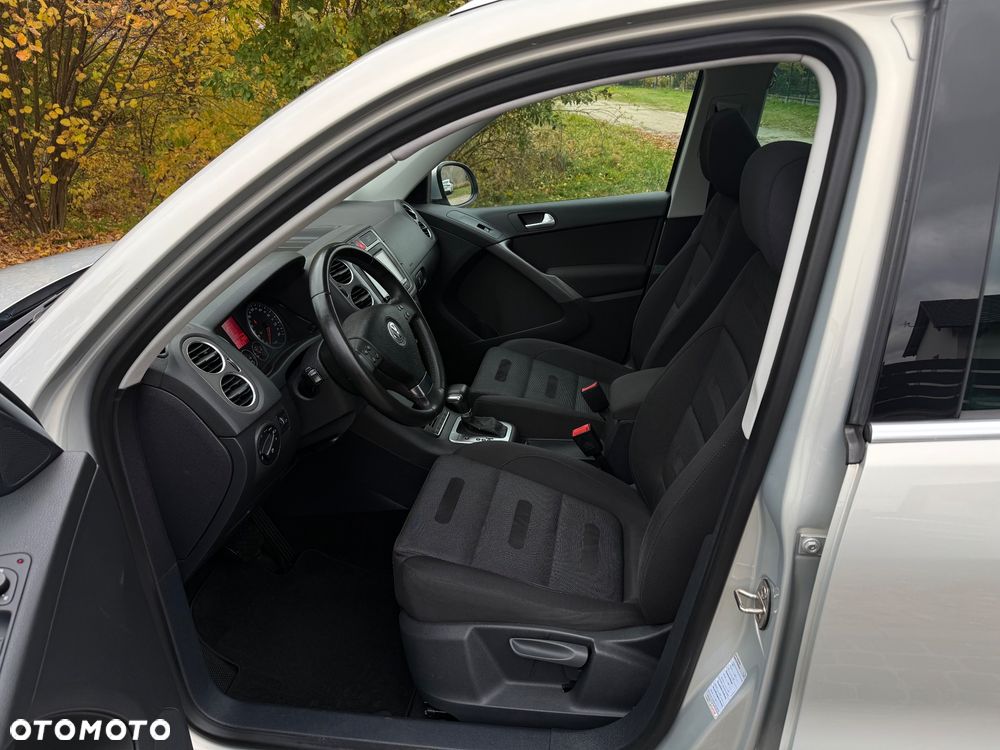 Volkswagen Tiguan - 10