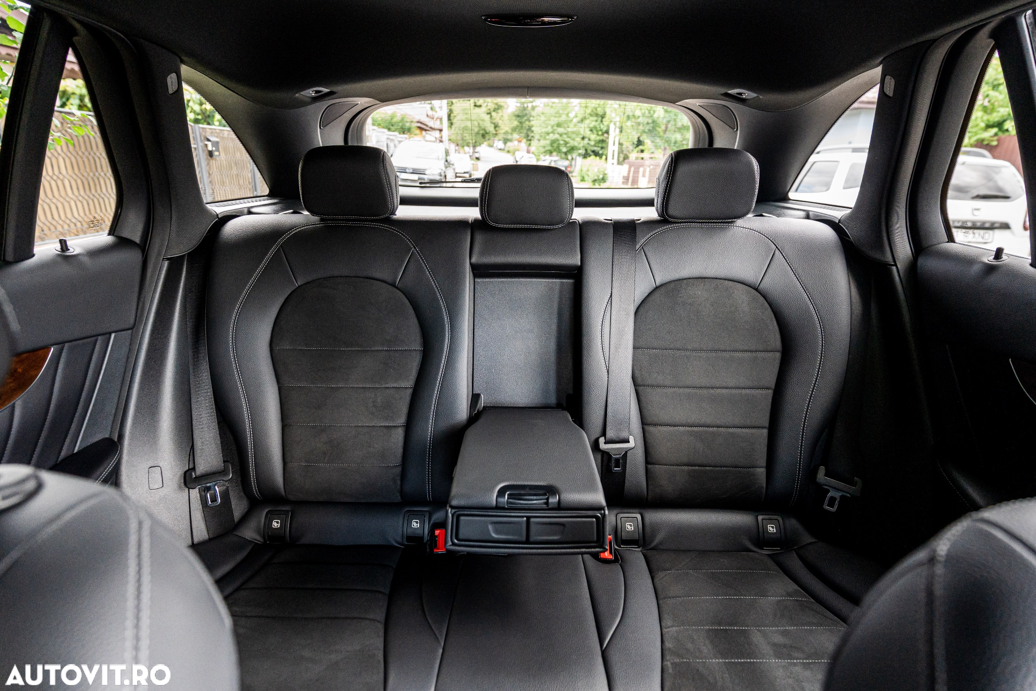 Mercedes-Benz GLC 350 d 4Matic 9G-TRONIC AMG Line - 21