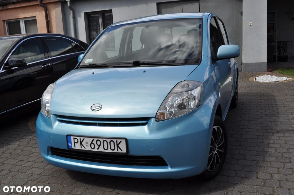 Daihatsu Sirion 1.0 CooLine - 2