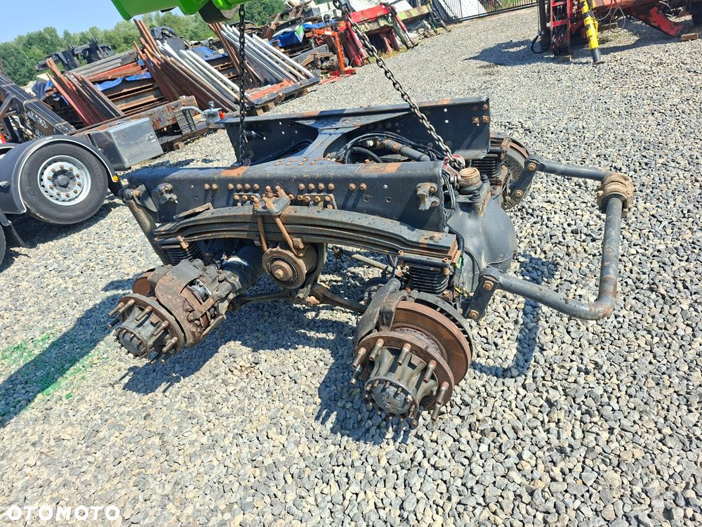 Mosty VOLVO FH FM 6x6 8x4 na tarczach na resorze - 2