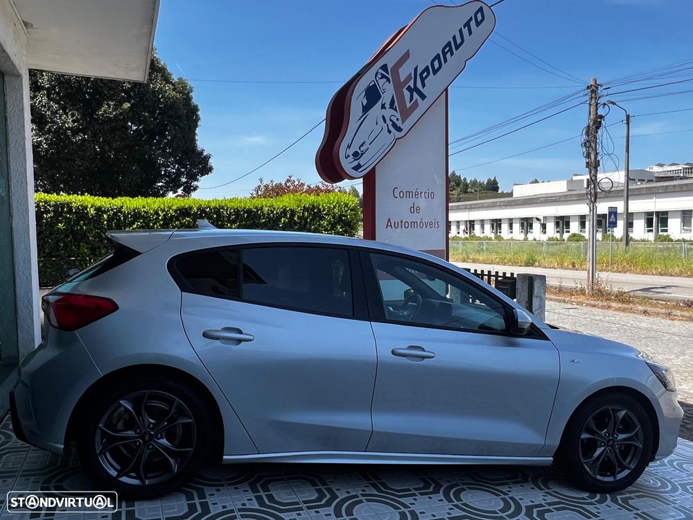 Ford Focus 1.0 EcoBoost MHEV ST-Line X Aut. - 30