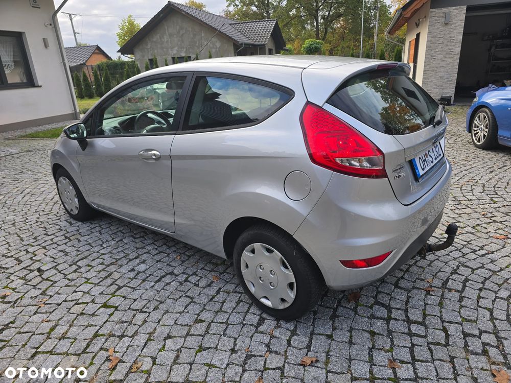 Ford Fiesta - 24