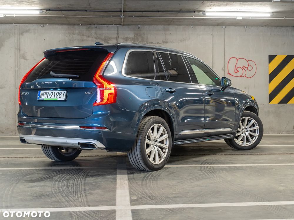 Volvo XC 90 B5 D AWD Momentum - 4
