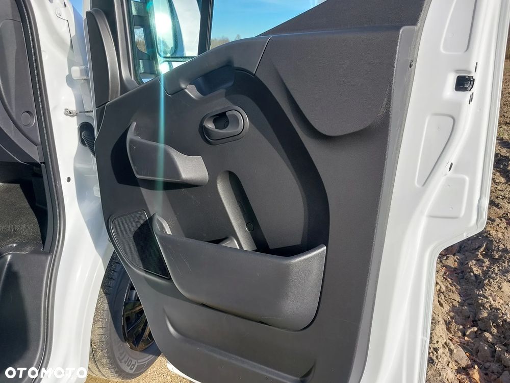Renault Master - 18