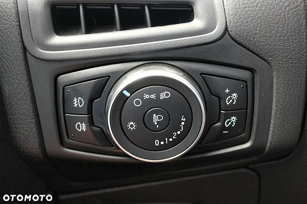 Ford Focus - 25