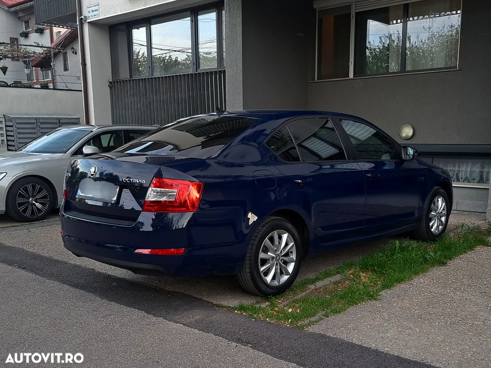 Skoda Octavia 2.0 TDI AMBITION DSG - 14