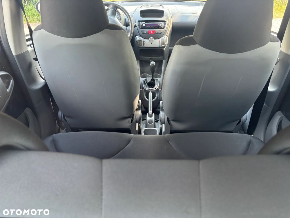 Toyota Aygo - 14