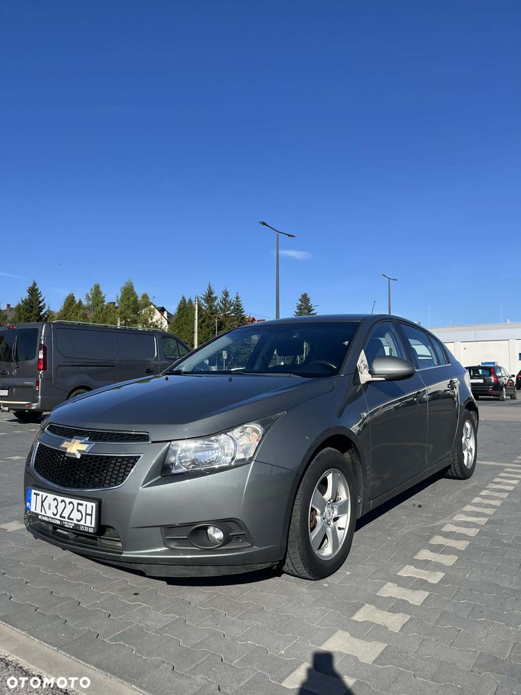 Chevrolet Cruze 1.6 LT - 1