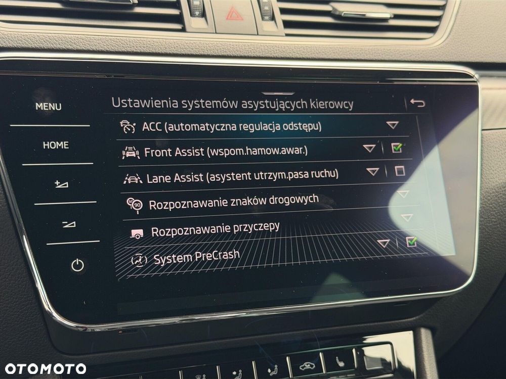 Skoda Superb 2.0 TDI SCR 4x4 Sportline DSG - 26