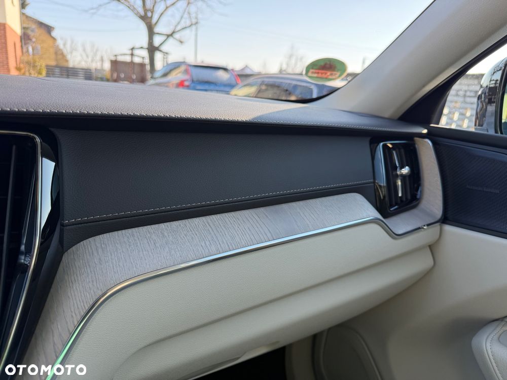 Volvo XC 60 D4 Geartronic Inscription - 22