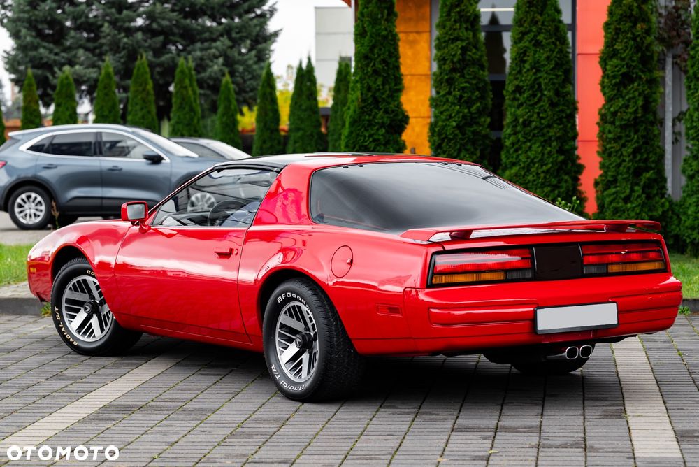 Pontiac Firebird - 9
