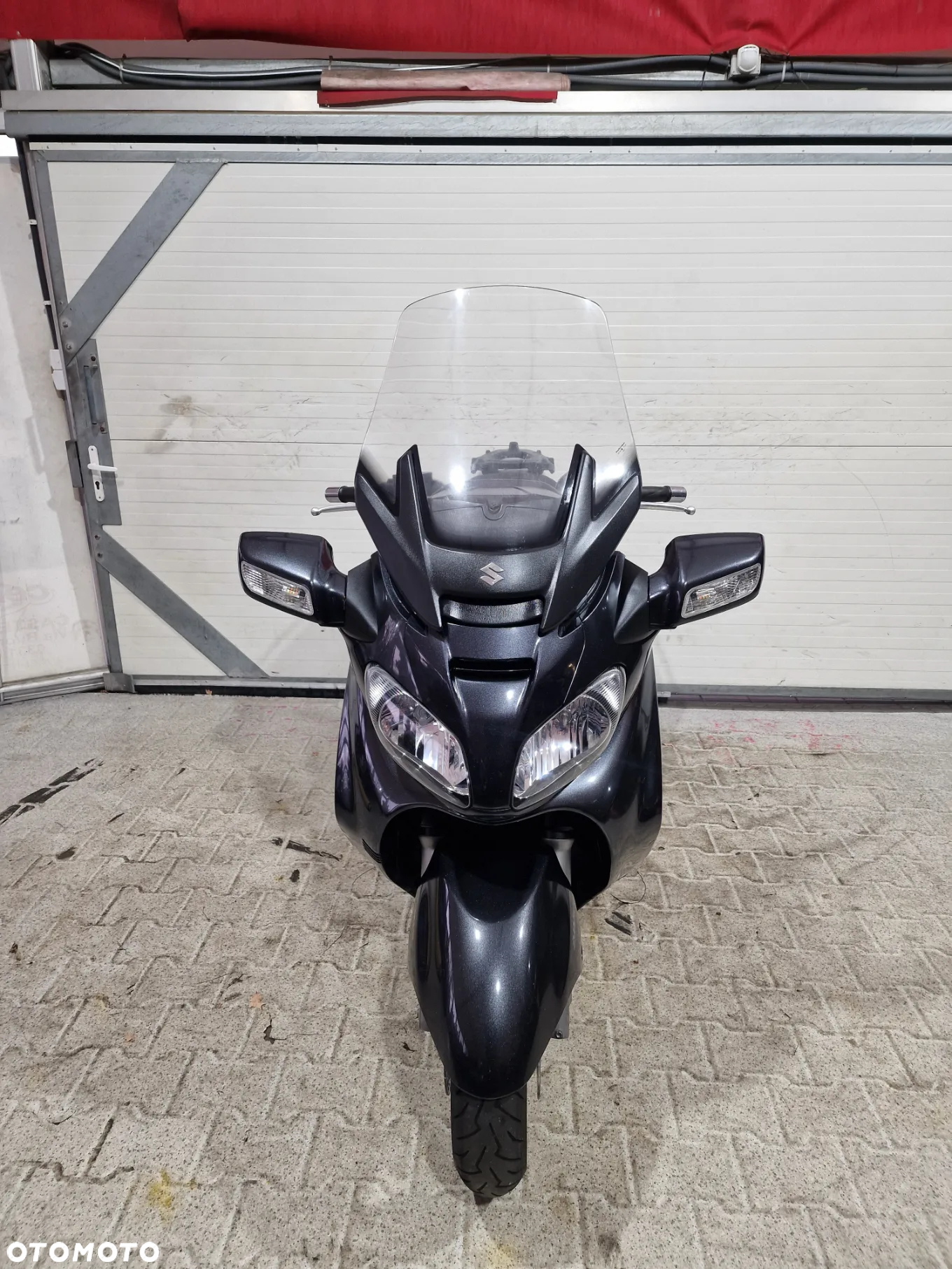 Suzuki Burgman - 14