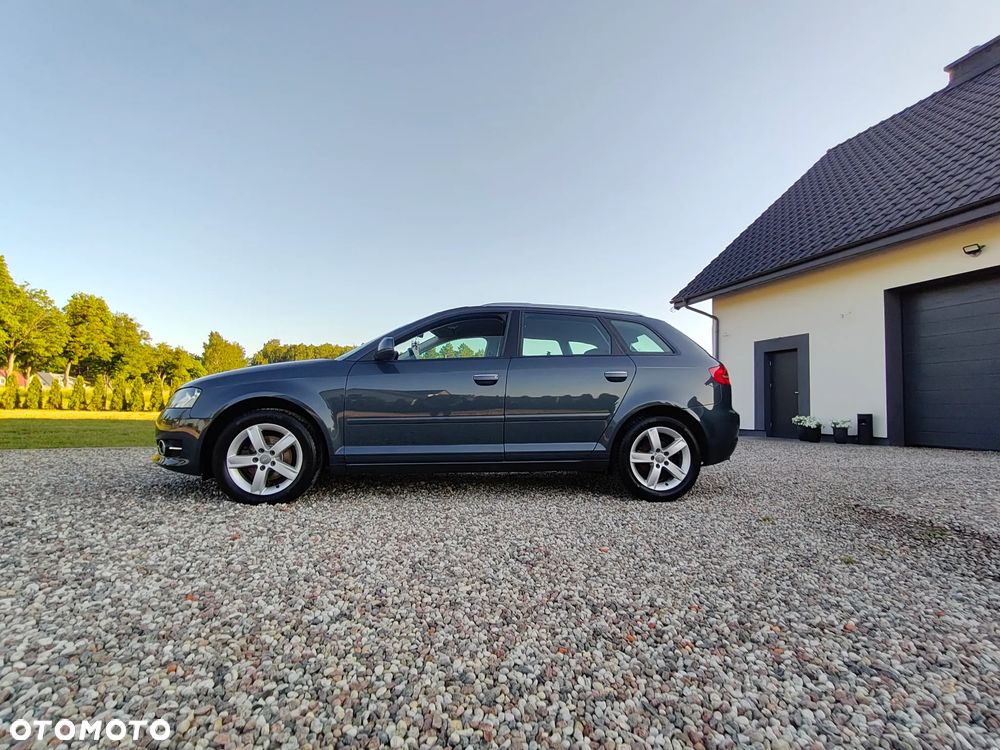 Audi A3 Sportback 1.6 Ambiente - 5