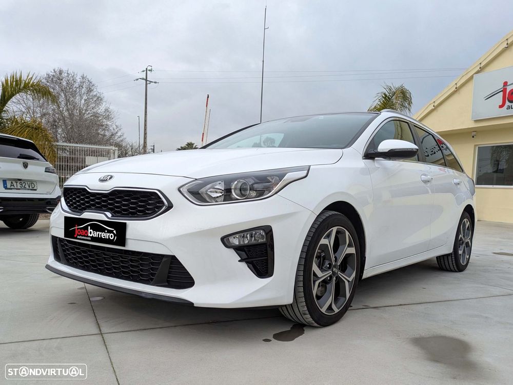 Kia Ceed SW 1.6 CRDi MHEV Drive+SRF - 3