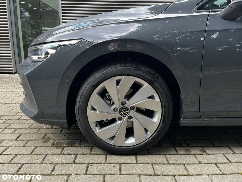 Volkswagen Golf - 6