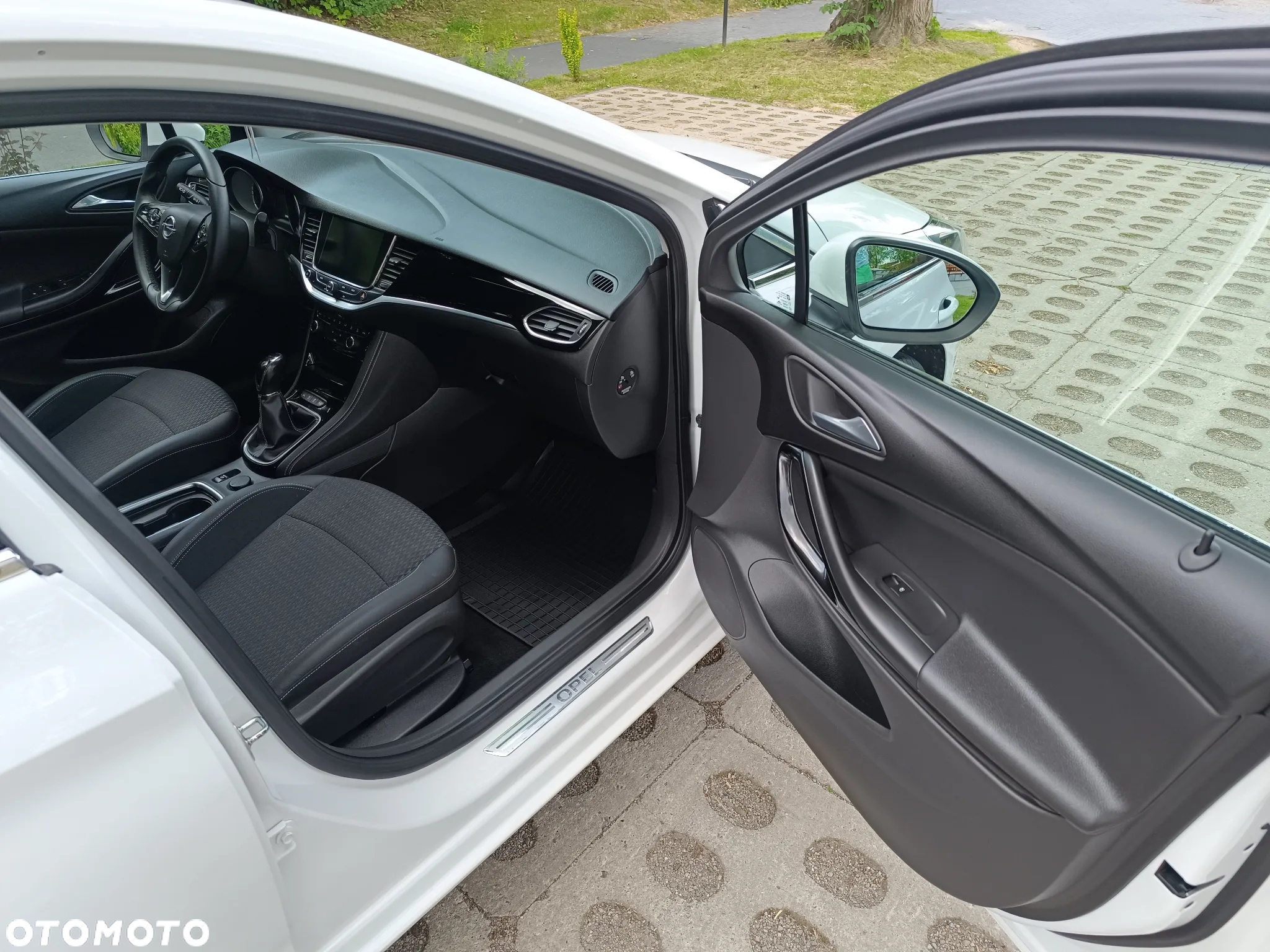 Opel Astra 1.4 Turbo Active - 29