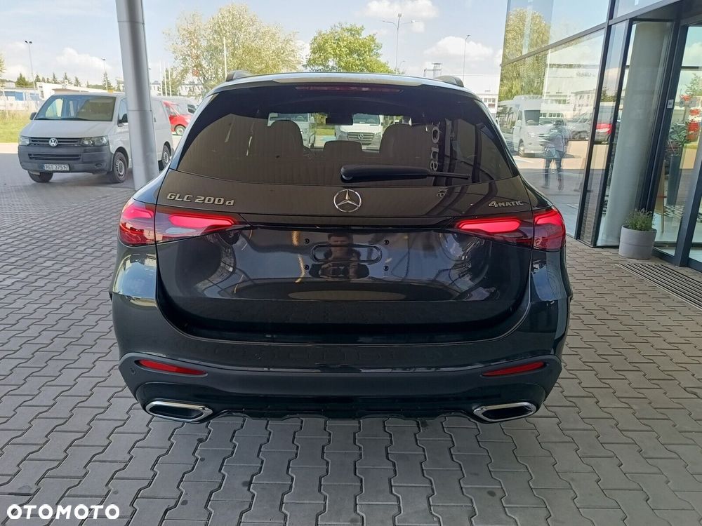 Mercedes-Benz GLC - 7