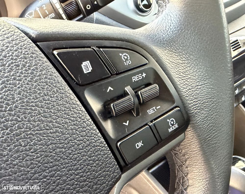Hyundai Tucson 1.7 CRDi Premium DCT - 17
