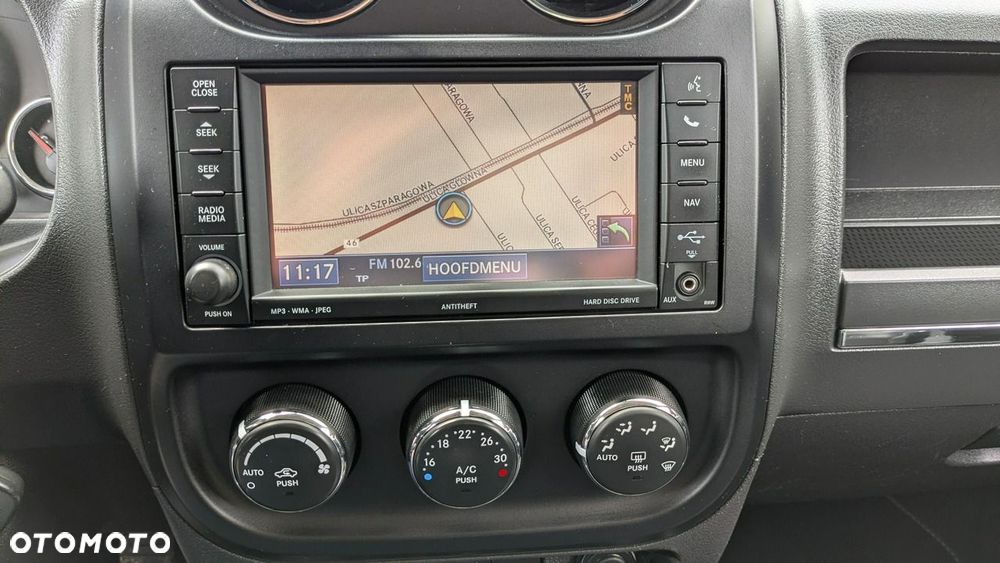 Jeep Compass - 28