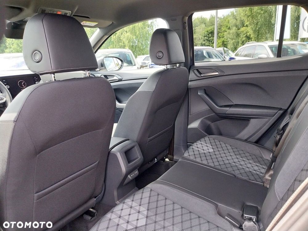 Volkswagen T-Cross - 15