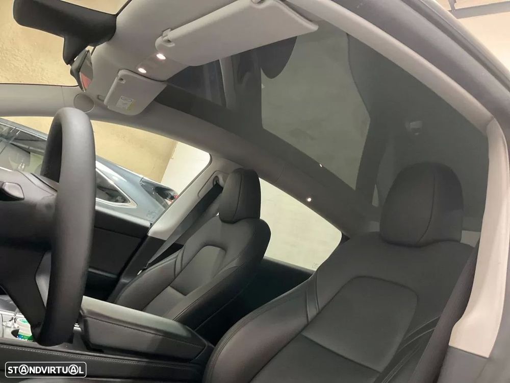 Tesla Model Y Tração Traseira - 4