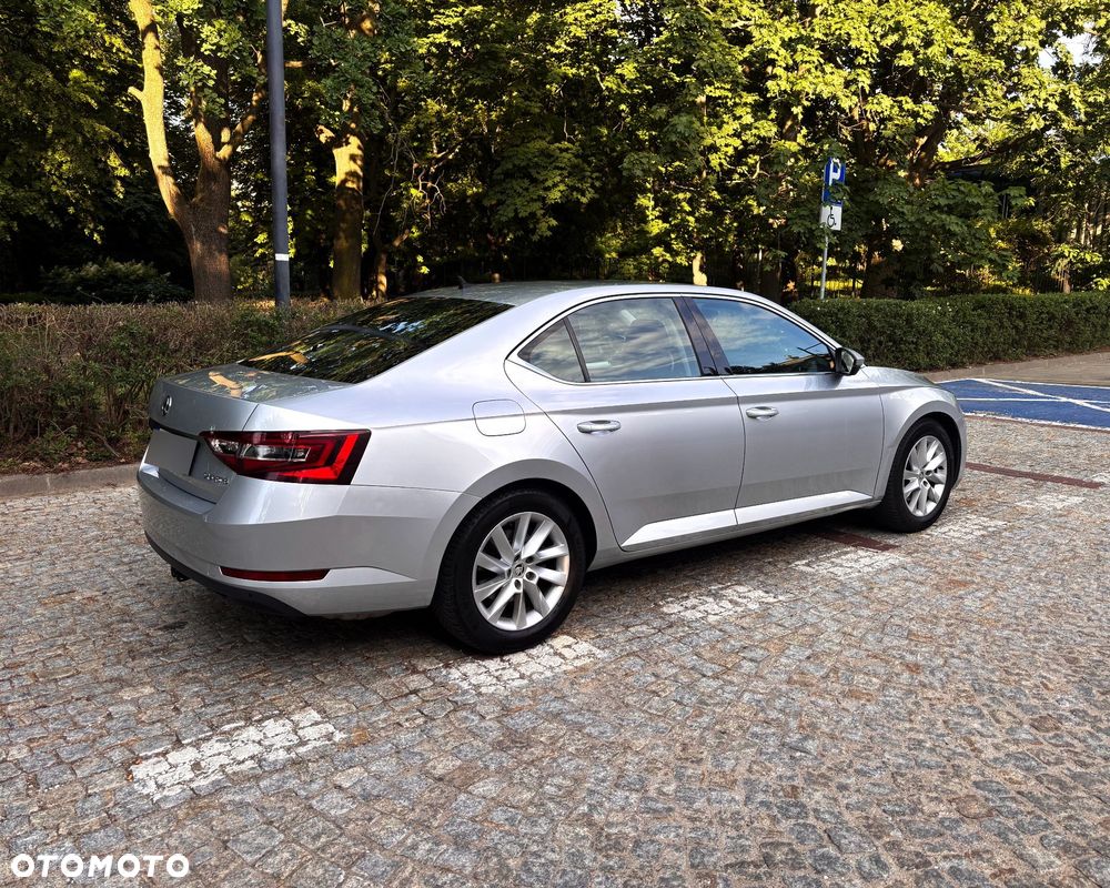 Skoda Superb 1.5 TSI ACT Ambition - 3