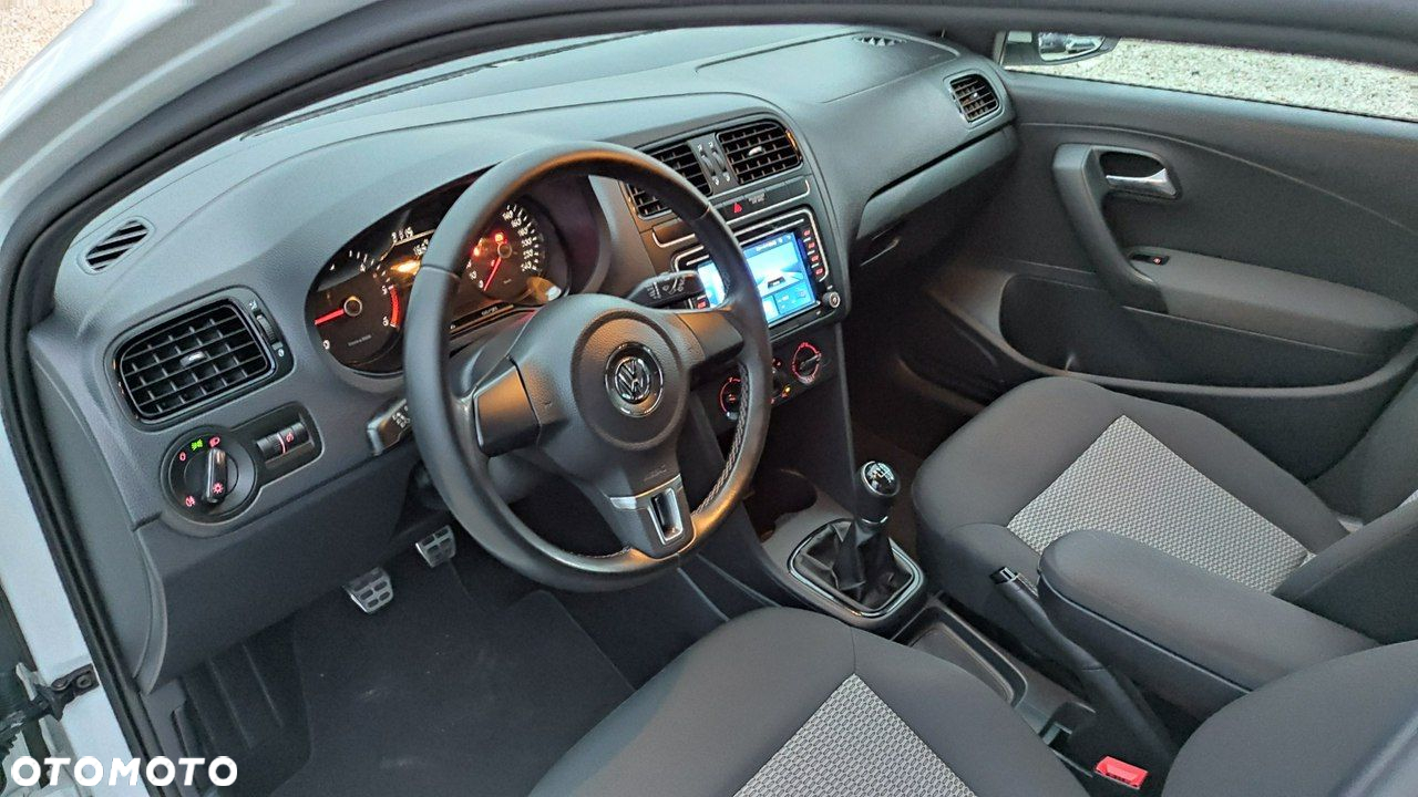 Volkswagen Polo - 26