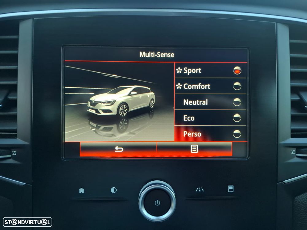 Renault Mégane Sport Tourer 1.5 dCi GT Line EDC - 36