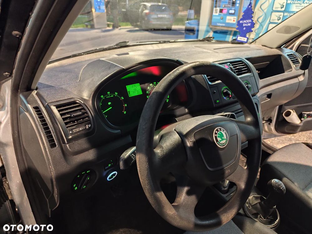 Skoda Fabia 1.4 16V Active - 11