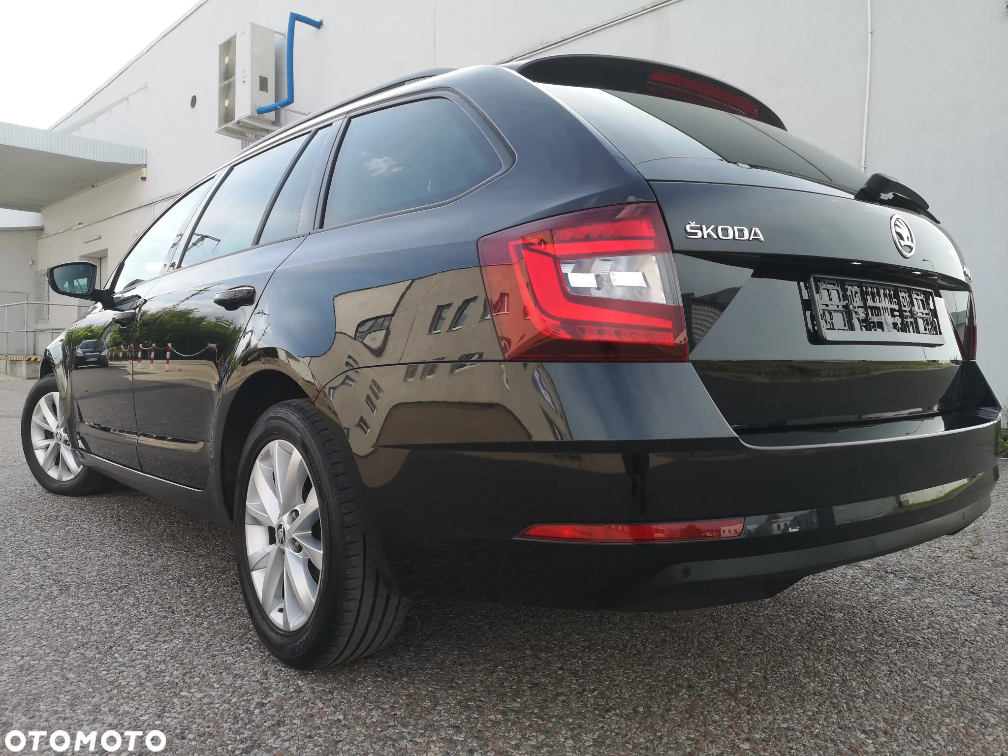Skoda Octavia 1.6 TDI Ambition DSG - 11
