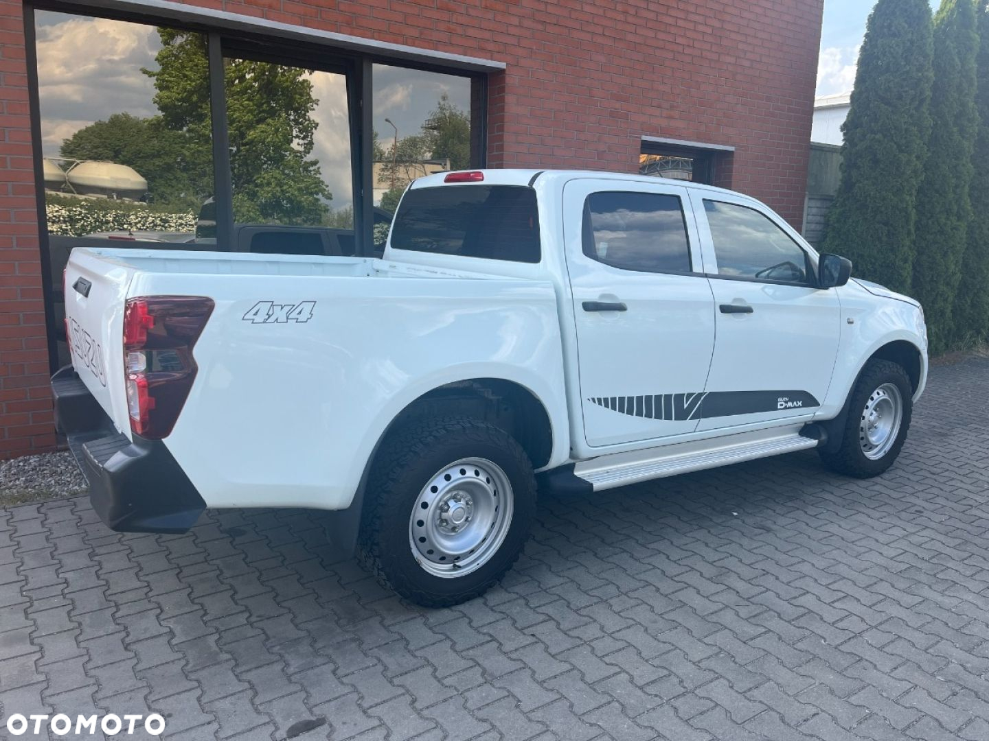 Isuzu D-Max Double Cab 4WD Autm L - 4