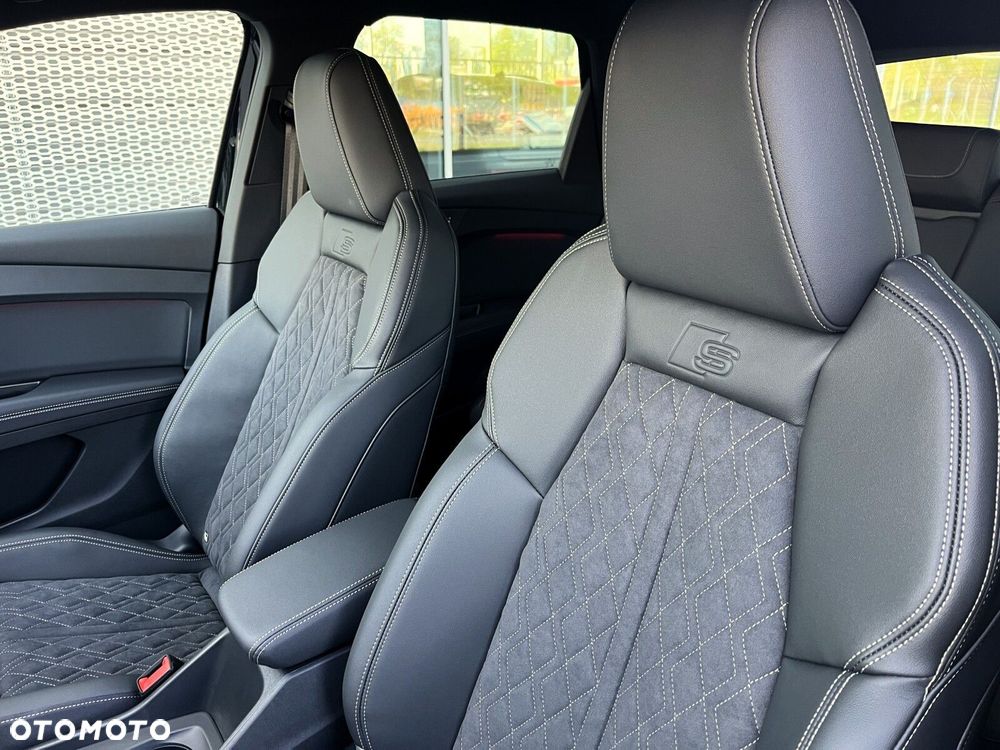 Audi Q4 e-tron - 18
