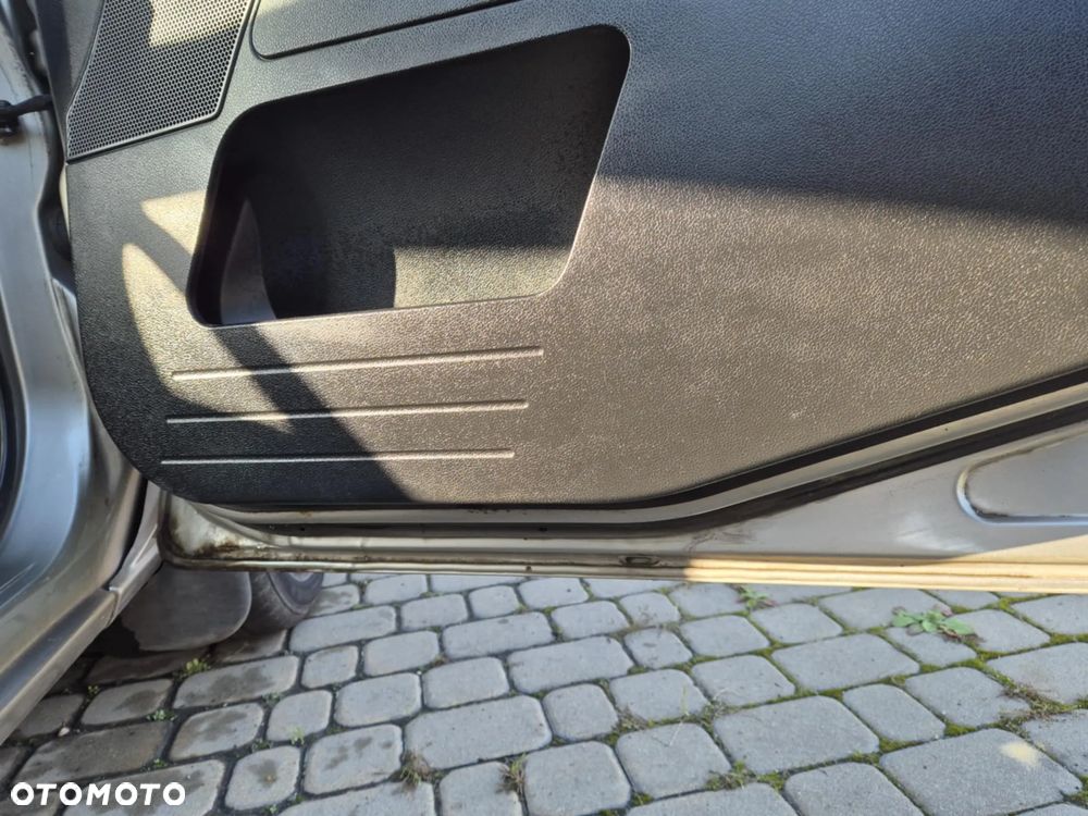 Ford Fusion 1.6 Trend X100 / FX Gold - 11