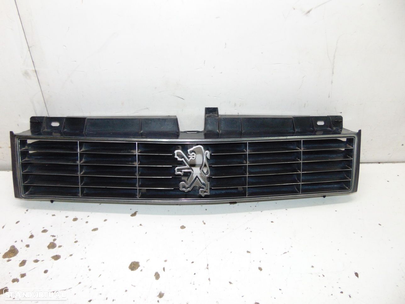 Peugeot 305 grelha - 1
