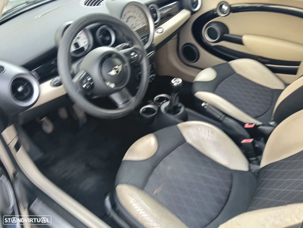 MINI 3 Portas Cooper D - 24