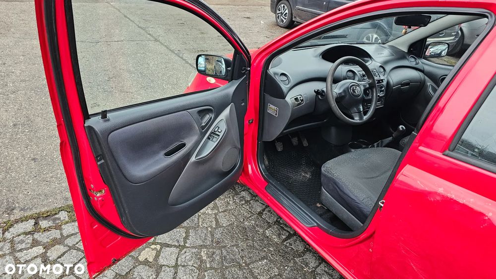 Toyota Yaris 1.4 D-4D Base - 7