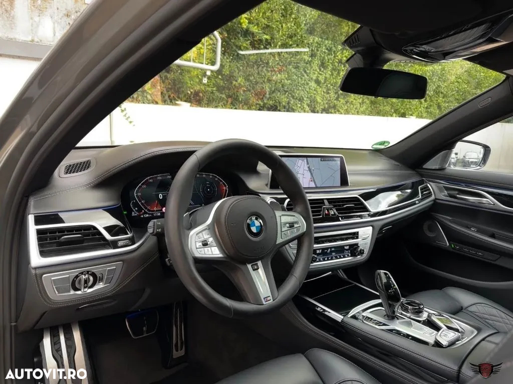 BMW Seria 7 730d xDrive MHEV - 18