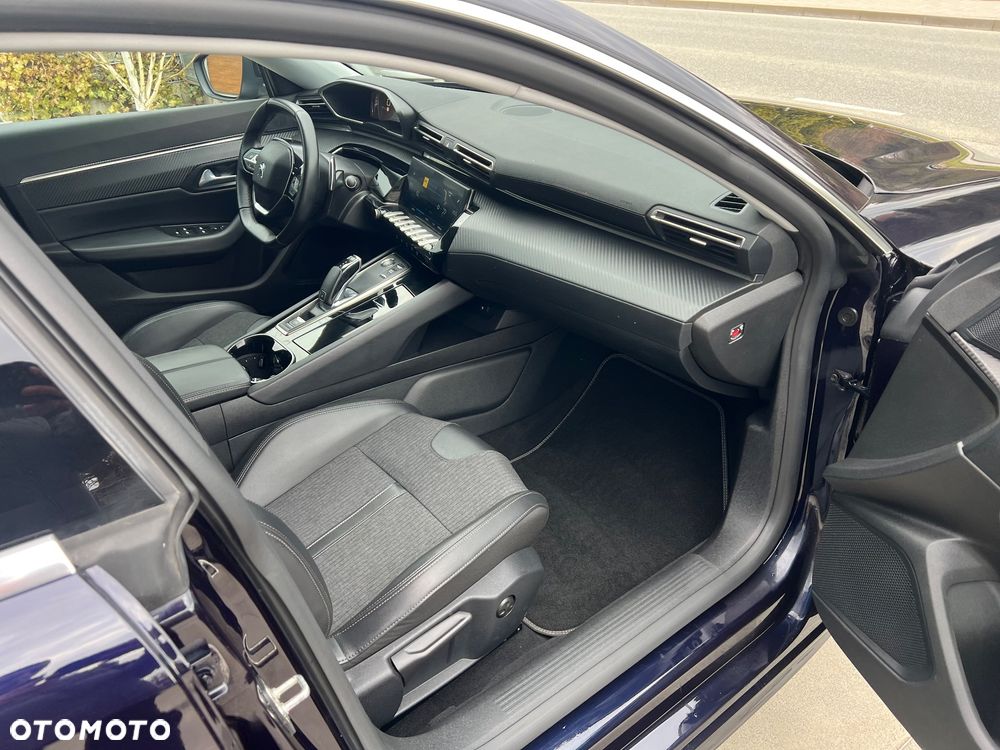 Peugeot 508 BlueHDi 130 EAT8 Allure Pack - 32