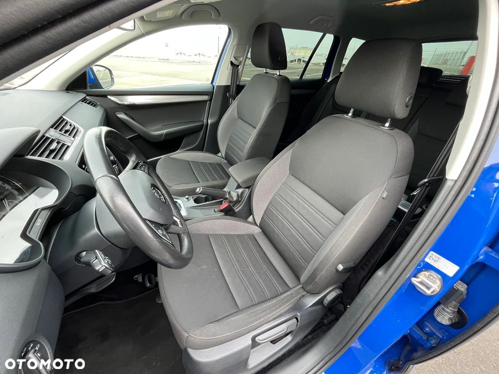 Skoda Octavia 1.5 TSI ACT DSG Style - 25