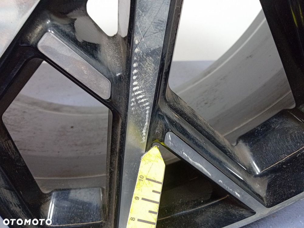 FORD MUSTANG VI ALUFELGA OEM 8JX20 5X108 ET47,5 PJ8J-1007-BA 1 SZT - 10