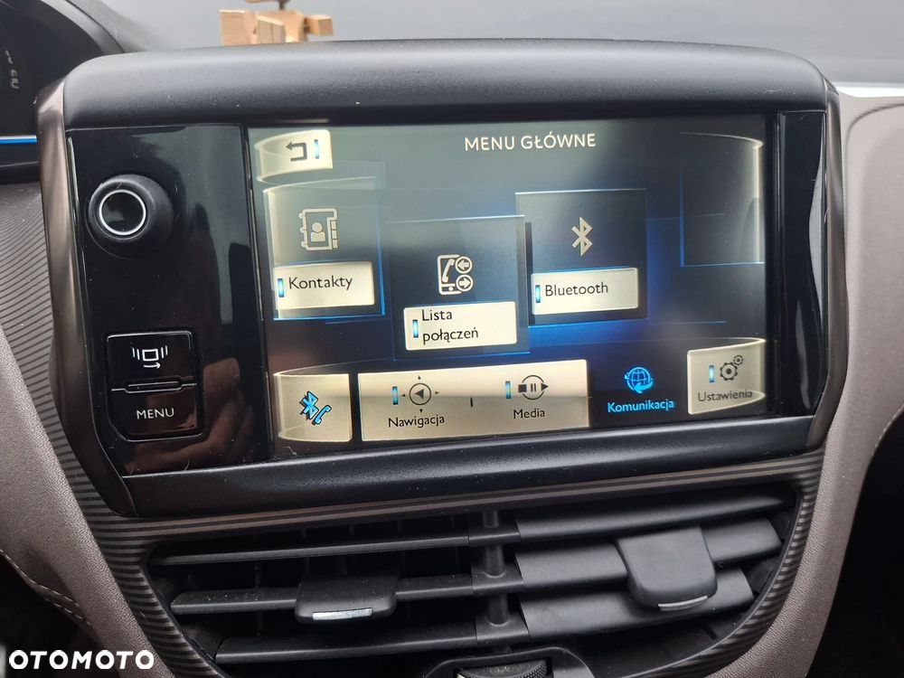 Peugeot 2008 120 VTI Allure - 24