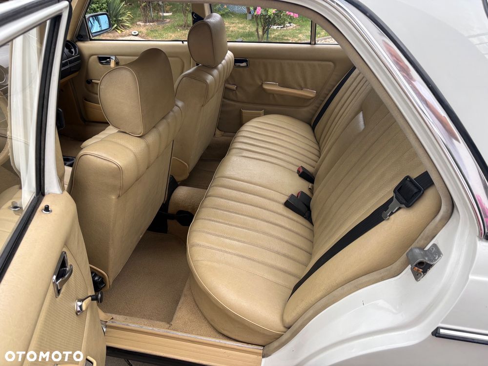 Mercedes-Benz W123 - 8