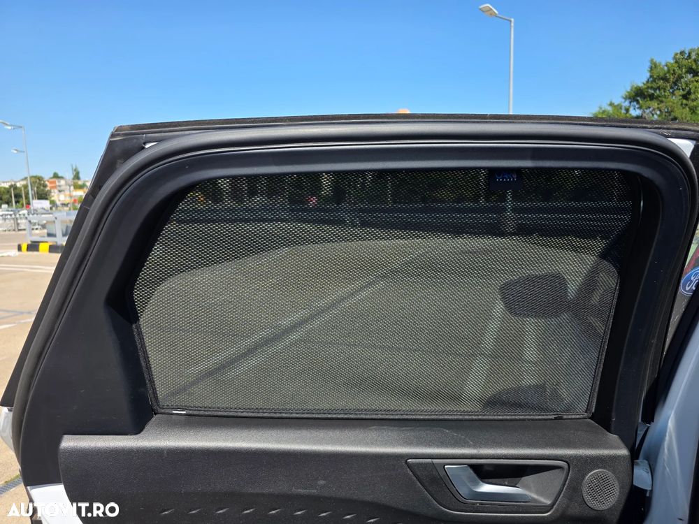 Ford Kuga 2.5 Duratec PHEV ST-LINE - 12