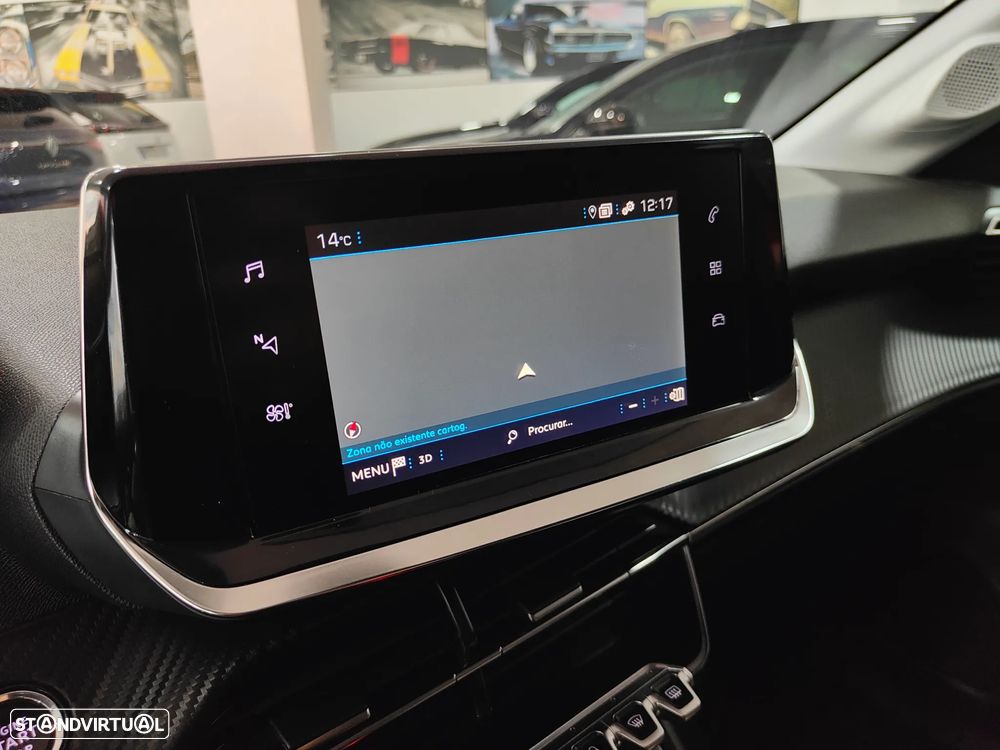 Peugeot 208 1.2 PureTech Allure EAT8 - 56